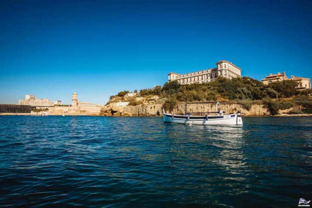 Escapade Marseillaise Pres Des Terrasses Du Port Apartment Marseille Bagian luar foto